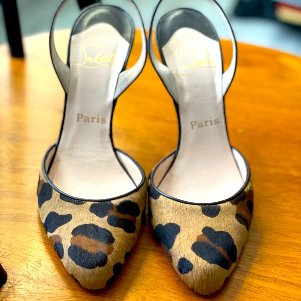 Leopard print Christian Louboutin sling backs size EUR 38.5 US 8